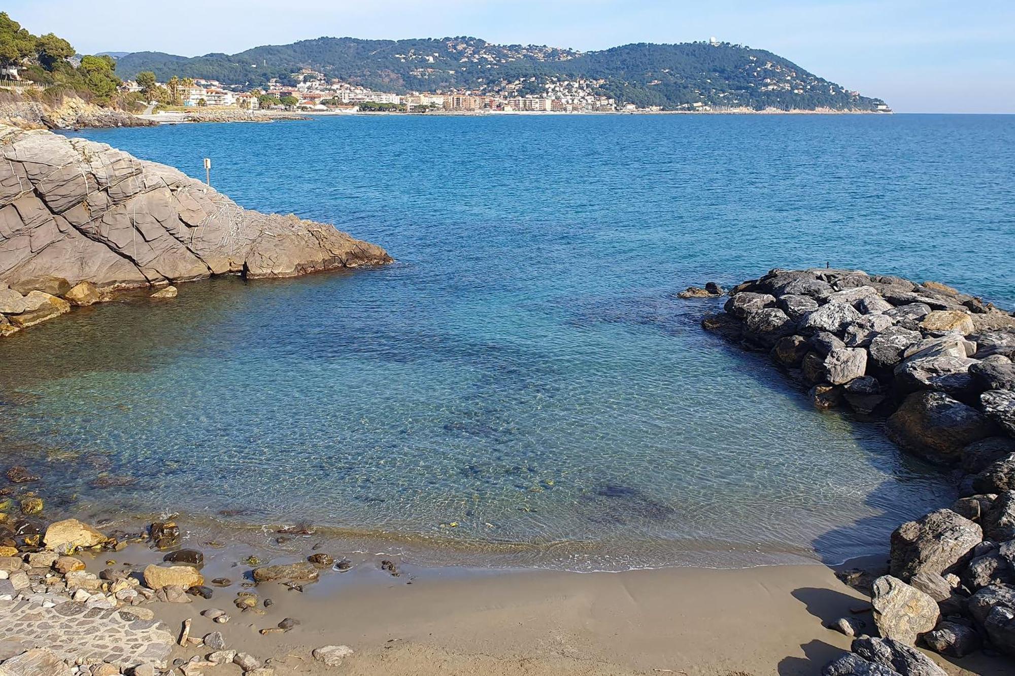 C22 Beachfront Villa - Spa Bath, Pool, Private Beach, Parking Free Marina dʼMarina dʼAndora Exteriör bild