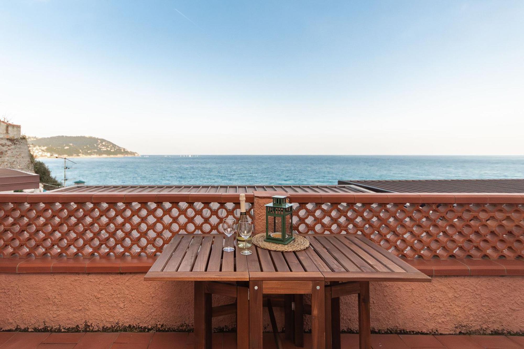 C22 Beachfront Villa - Spa Bath, Pool, Private Beach, Parking Free Marina dʼMarina dʼAndora Exteriör bild
